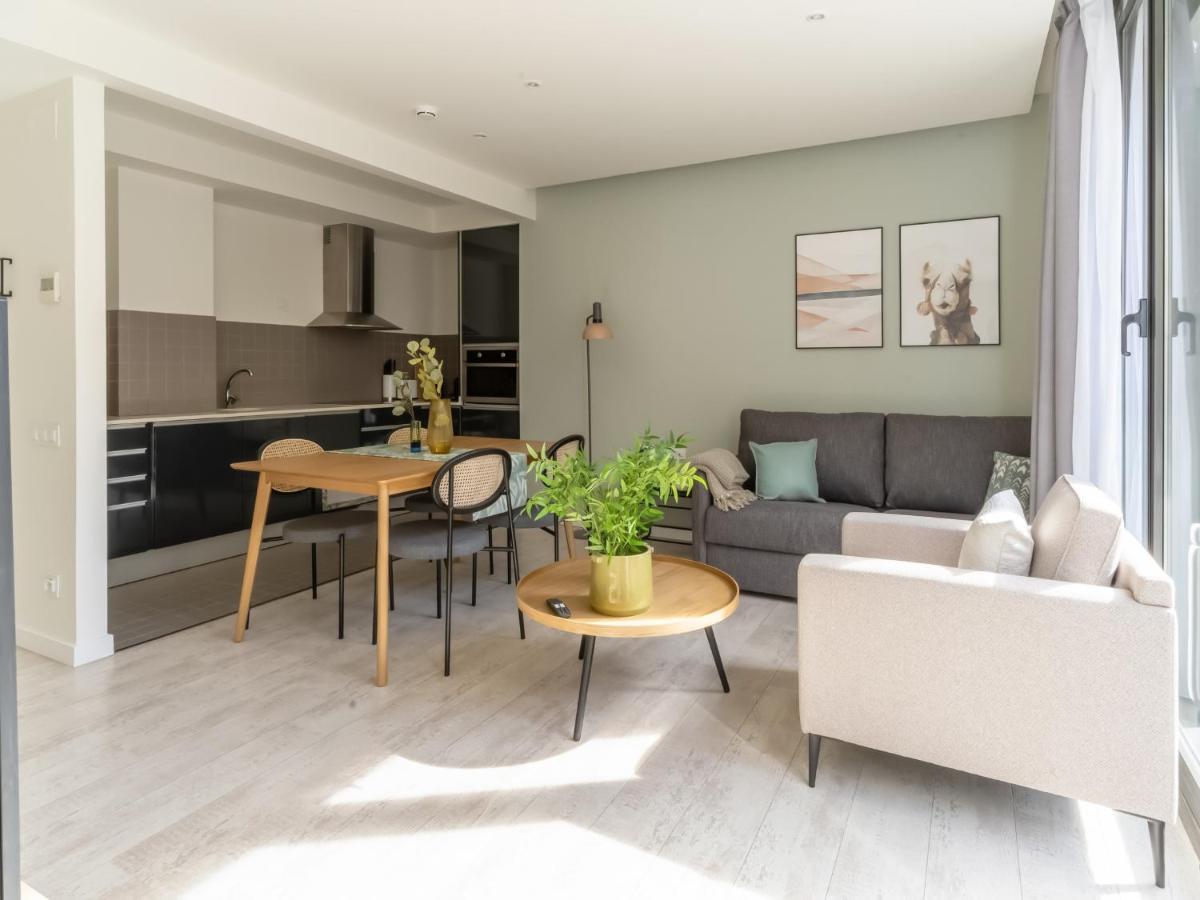 Limehome Barcelona Rector Triado Bagian luar foto