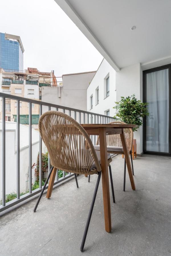 Limehome Barcelona Rector Triado Bagian luar foto