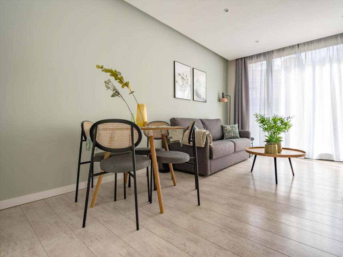 Limehome Barcelona Rector Triado Bagian luar foto
