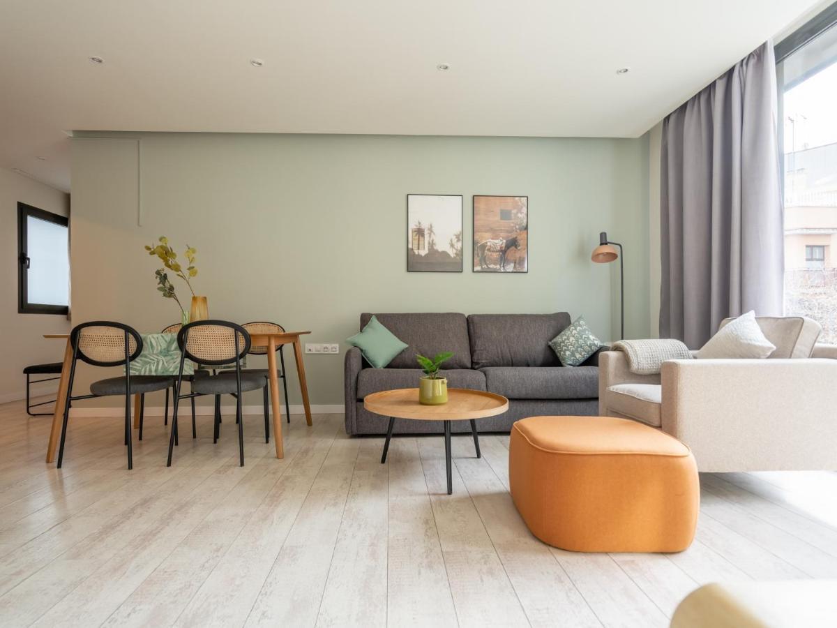 Limehome Barcelona Rector Triado Bagian luar foto