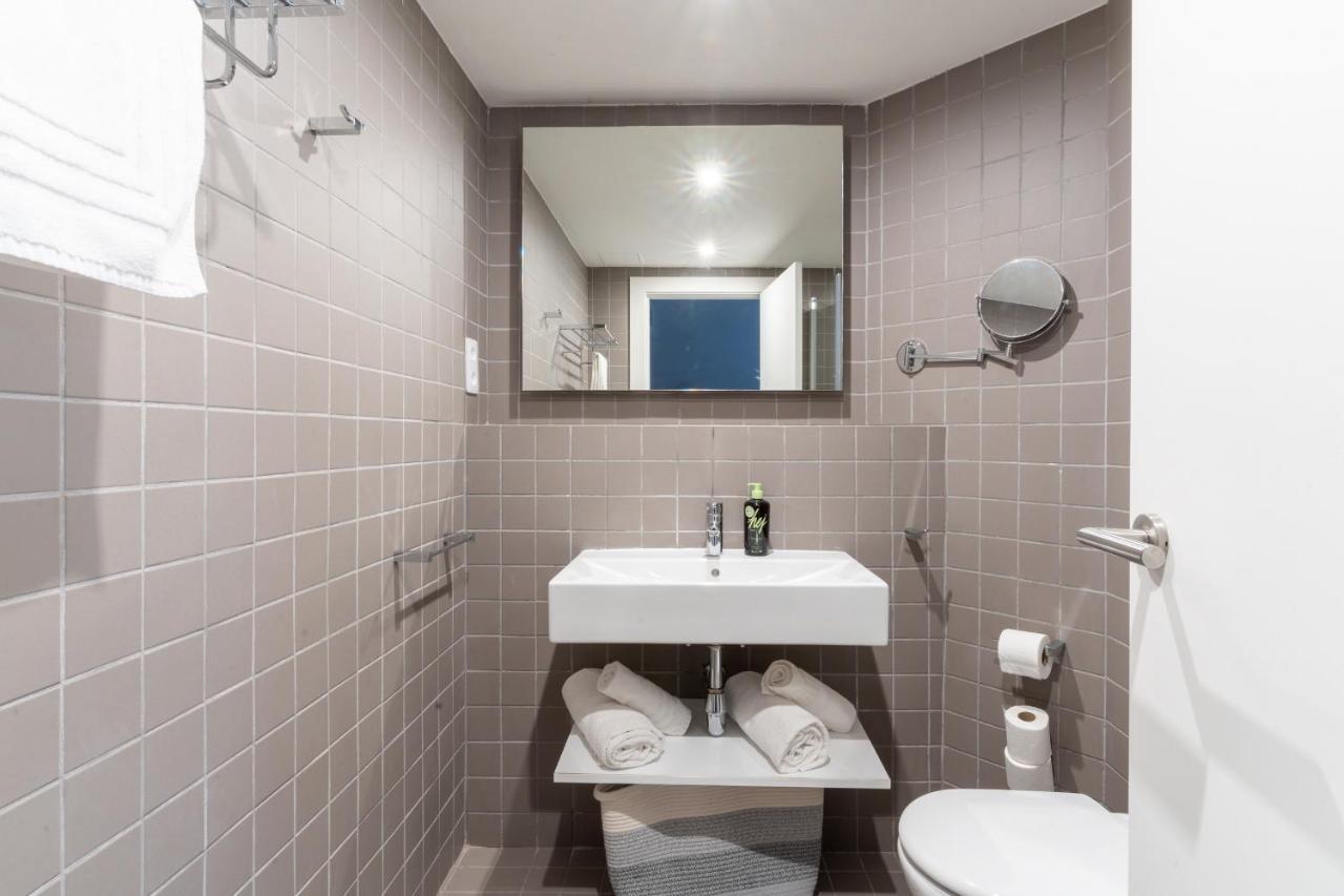 Limehome Barcelona Rector Triado Bagian luar foto